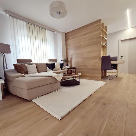 Royal Retreat - Sarac Apartment Бад-Ишль Экстерьер фото